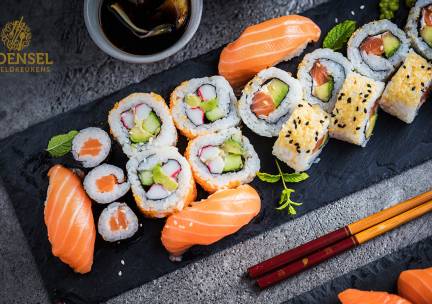 Sushibox voor afhaal of thuisbezorging (20 of 58 stuks) bij Woensel Wereldkeukens