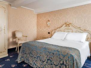 Hotel Montecarlo