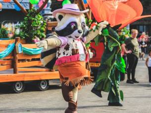 FLASHDEAL! ???? Beleef de gloednieuwe attractie de Sky Sifter in Attractie- & Vakantiepark Slagharen tijdens het Magic Spring Festival!