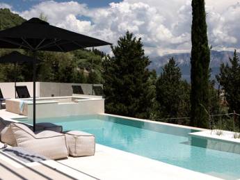 Villa Feline