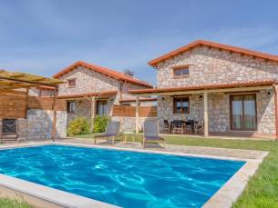 Esperanza Villas
