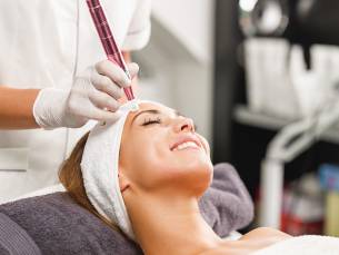 Microneedling-behandeling naar keuze