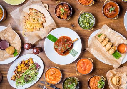Indiase rijsttafel bij Restaurant Kamasutra