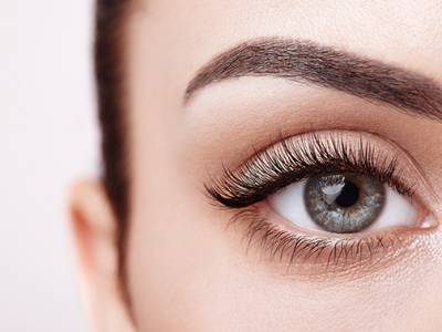 Wimperextensions one by one