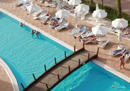 Club Side Coast Hotel