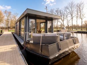 Houseboat - Paviljoenwei 4-21 | Sneek (Offingawier) 'Boatique Sneek'