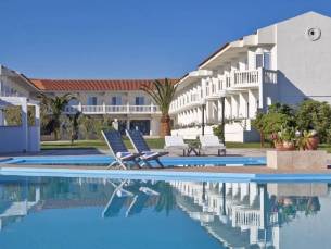 Mrs Chryssana Beach Hotel