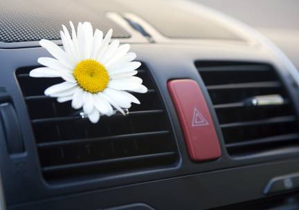 Airco-onderhoudsbeurt + vulling + lekdetectiemiddel + reiniging