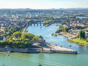 Mini-trip Duitsland: Nabij het romantische Rijndal & histories Koblenz incl. ontbijt, 3-gangendiner, welkomstdrankje + GRATIS parkeren!
