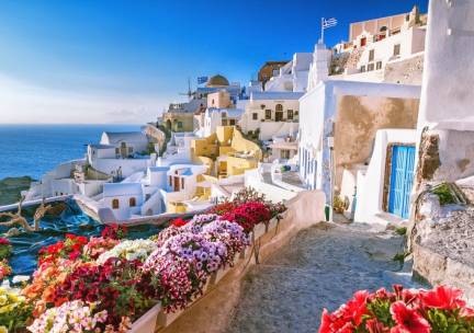 Nabij het strand van Kamari op Santorini incl. vlucht, transfer en ontbijt