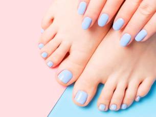 Manicure- of pedicurebehandeling naar keuze en/of gellak (30 tot 60 min)