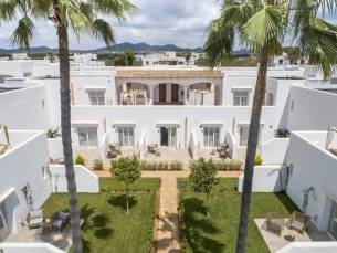 Eques Petit Resort