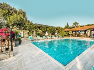 Leda Beach Hotel