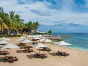 Crimson Resort & Spa Mactan