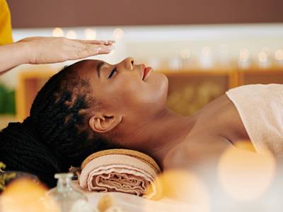 Reiki- of Access Bars-behandeling(en) evt. + massage