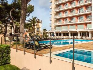 Hotel & Appartementen Leman