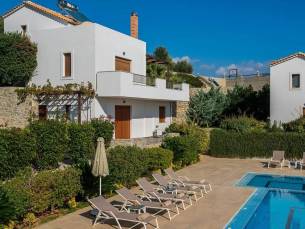 Lenikos Resort