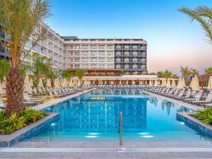 Vox Maris Resort Hotel