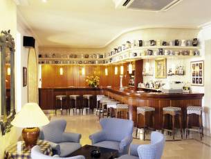 Hotel y Apartamentos Casablanca