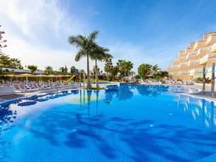 Tropical Park Hotel