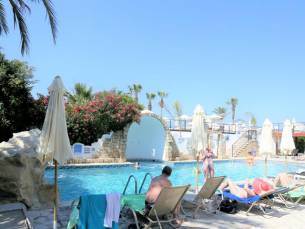 Dionysos Central Hotel