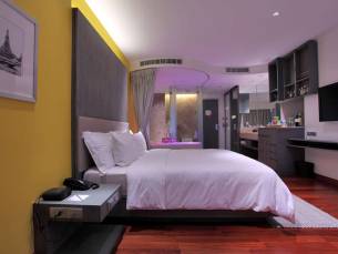 LiT Hotel Bangkok