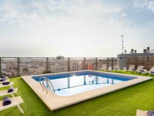 FLASHDEAL! ⚡ Stedentrip Valencia: Verblijf nabij centrum incl. 4*-hotel met rooftop pool + ontbijt + vlucht
