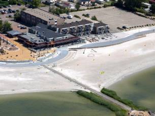 ????️ Uitwaaien in Friesland: Overnacht in een luxe 4*-hotel direct aan het strand en de boulevard van Makkum incl. ontbijt of o.b.v. halfpension!