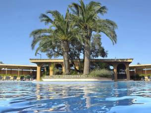 Luna Park Yoga & Spa Hotel