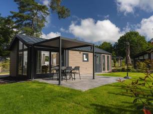 Loevestein Comfort met Hottub - 4 personen