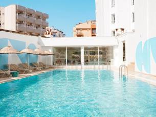 8 daagse vliegvakantie naar The Beachfront in marmaris, turkije