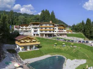 Geniet van Tirol in een 4*- hotel met WELLNESS incl. halfpension en Wilder Kaiser GuestCard en leuke extra's