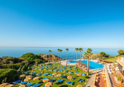 Auramar Beach Resort