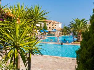 Hotel Alykanas Village