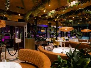 FLASHDEAL! ⚡ Beleef Arnhem vanuit een ULTRALUXE 5*-hotel met rooftopbar incl. ontbijt, wellness + welkomstdrankje