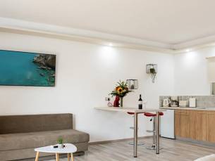 Terinikos Sunny Garden Hotel