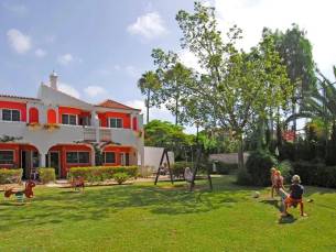 Bungalows Cordial Green Golf