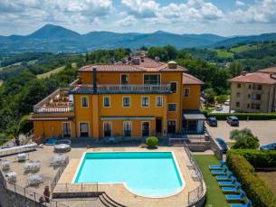 Verblijf in een LUXE wellnesshotel in Montone nabij het Trasimeense meer incl. ontbijt
