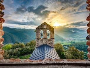 Fly & Drive door het Spaanse Baskenland incl. vlucht, ontbijt en huurauto