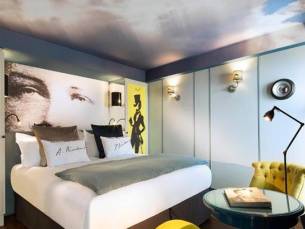 Hotel Les Plumes Paris