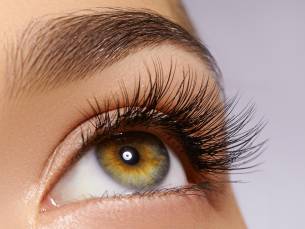Wimperextensions of powder brows + nabehandeling