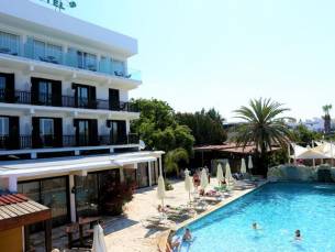 Dionysos Central Hotel