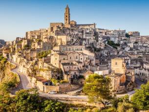 Ontdek Puglia, Matera en Taranto tijdens een charmante Fly & Drive incl. vlucht, ontbijt en huurauto
