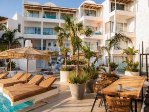 Kouros Home & Suites - adults only