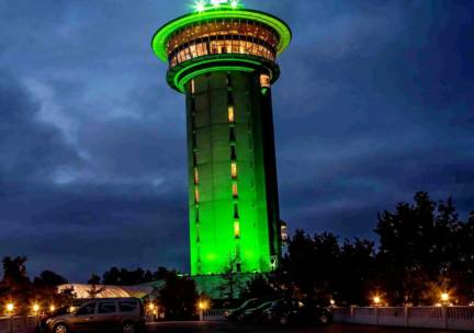 Hotel Infinity Zwolle +bad voor 2 pers!