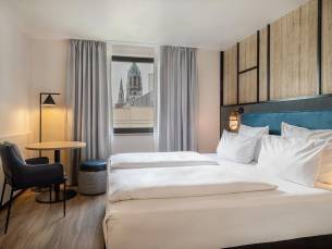 Munchen Center by Melia