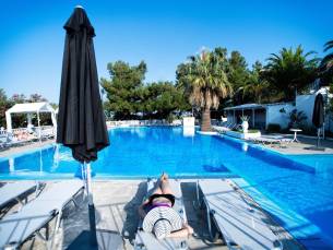 Bianco Olympico Beach