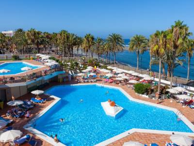 Genieten aan het strand van Tenerife, incl. vlucht, transfer en ontbijt of halfpension