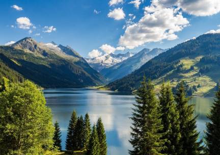 Geniet van een all-inclusive vakantie met gratis wellness in de bergen van Imst incl. tour door de rozentuin, panoramisch bustour en hike tours