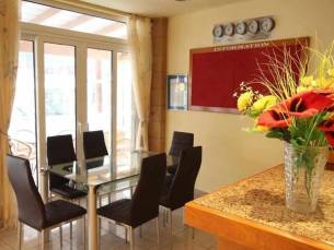 Astron Hotel